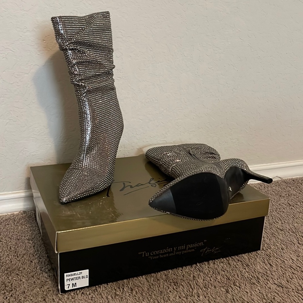 Thalia Sodi Booties “Rachelell2F” Pewter Blg Brand New size 7M